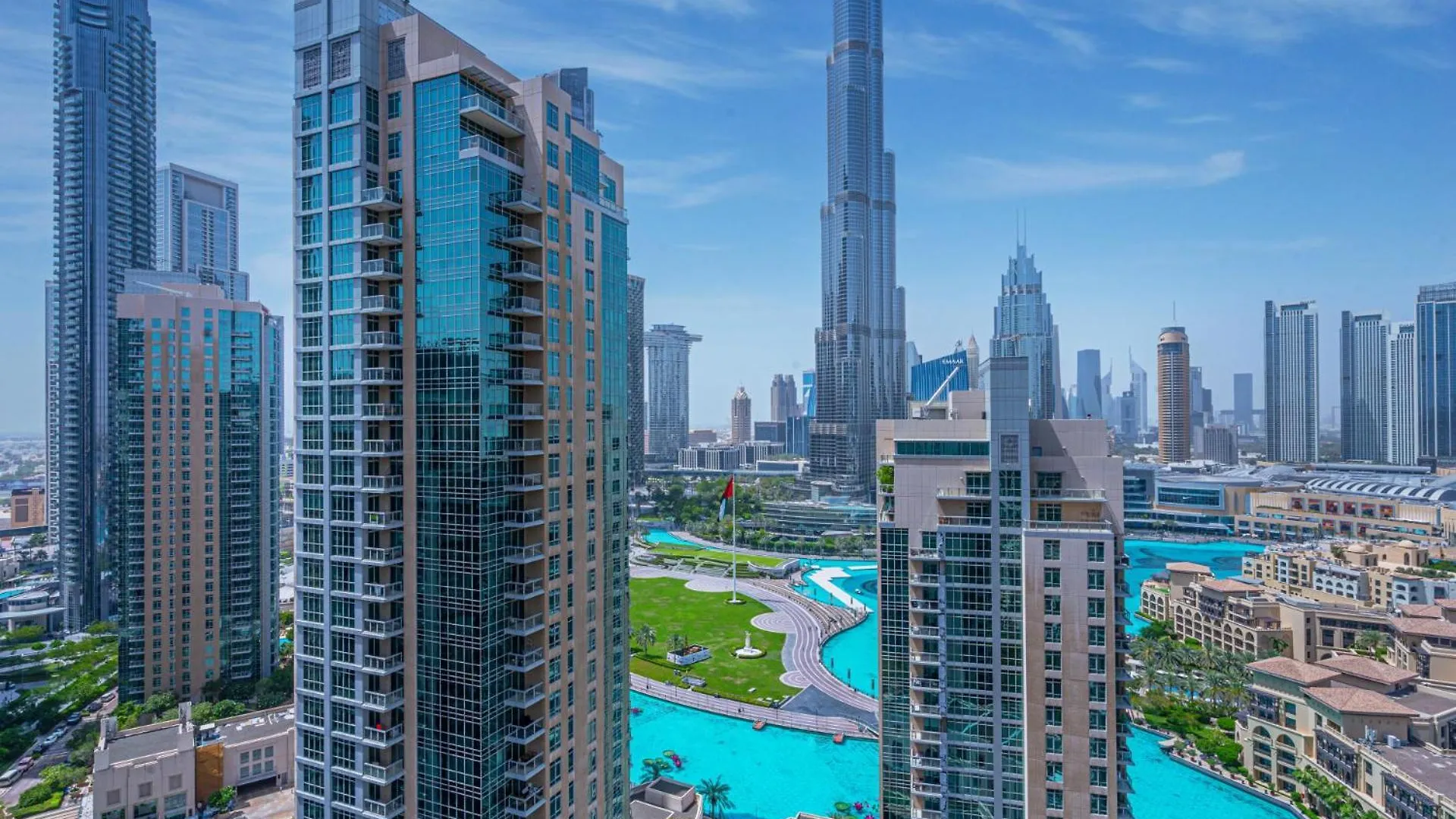 Savis Homes- Full Burj Khalifa & Fountain View Dubai